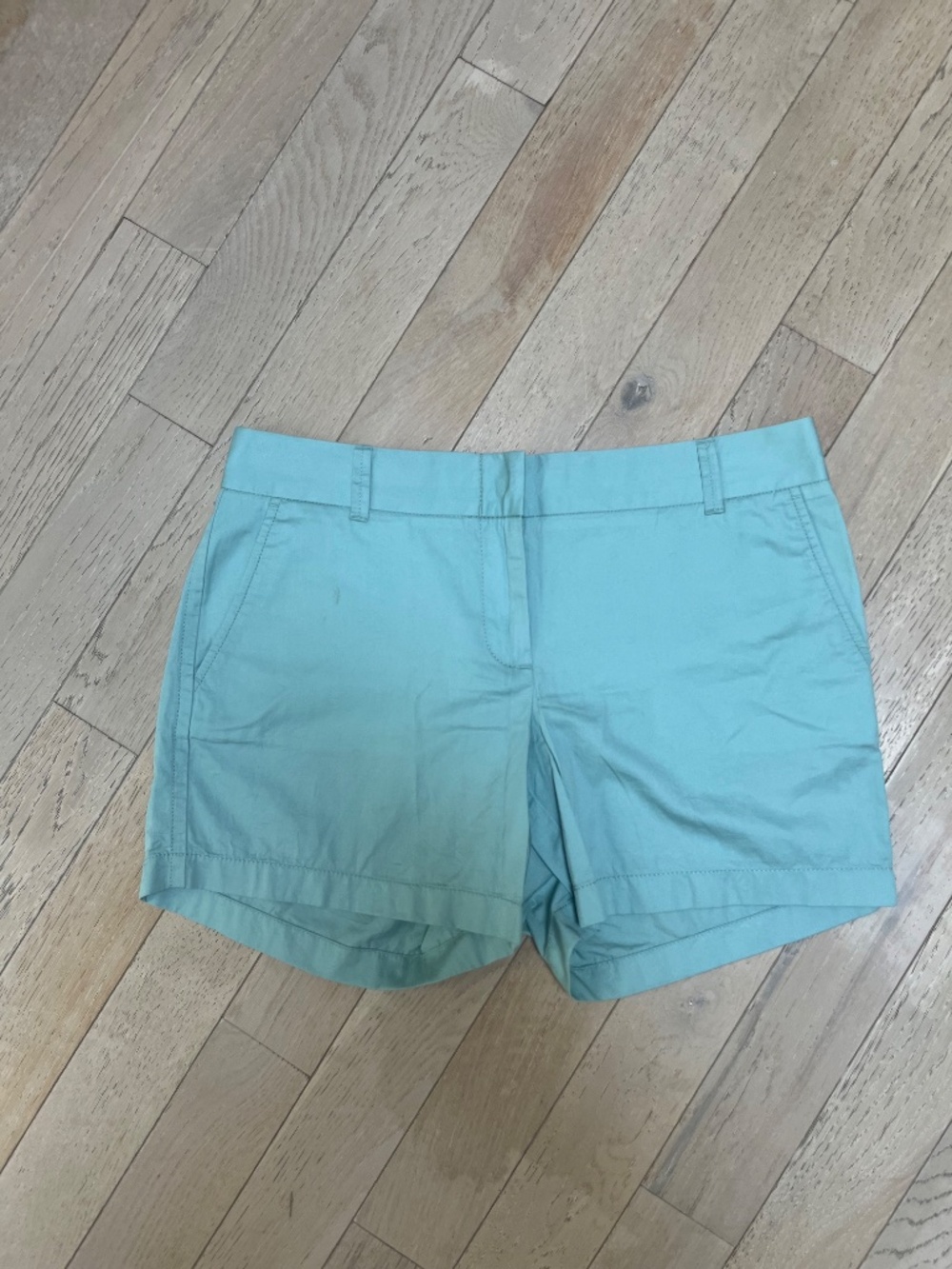 NWT J. Crew Chino 100% Cotton Broken City Fit Shorts -  size 6 -light Blue